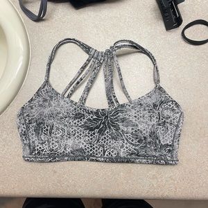 Free 2 Be Lululemon bra size 8